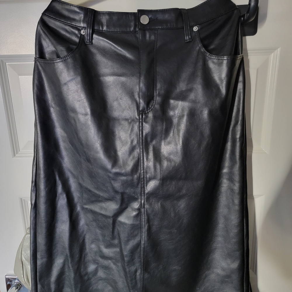 Universal Thread Faux Leather Pencil Skirt - Black,  sz 17